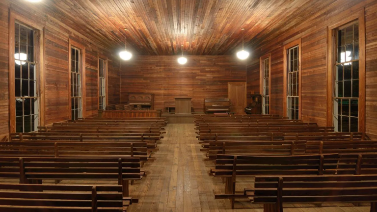 Un nuevo estudio revela que los pastores están más solos y aislados